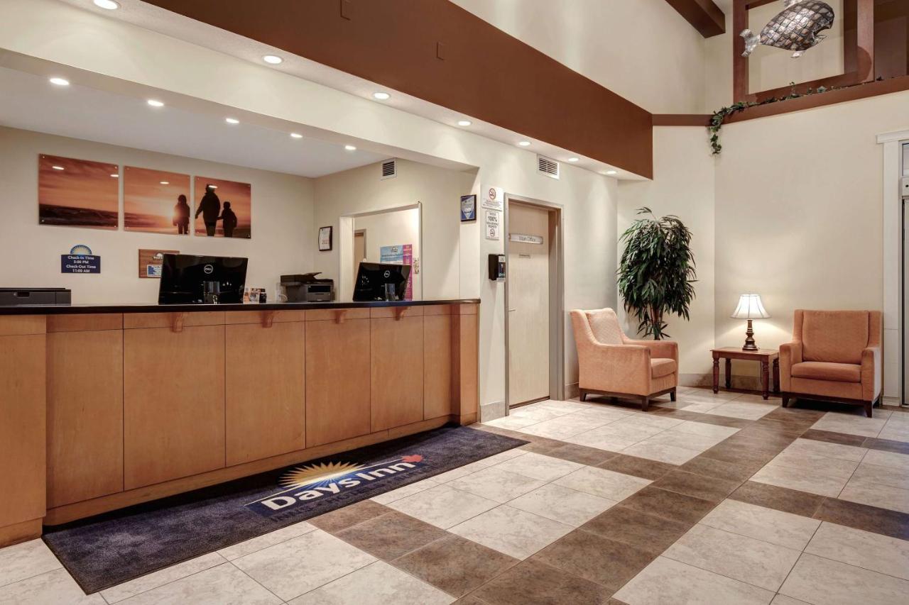 Days Inn By Wyndham Dawson Creek Eksteriør billede