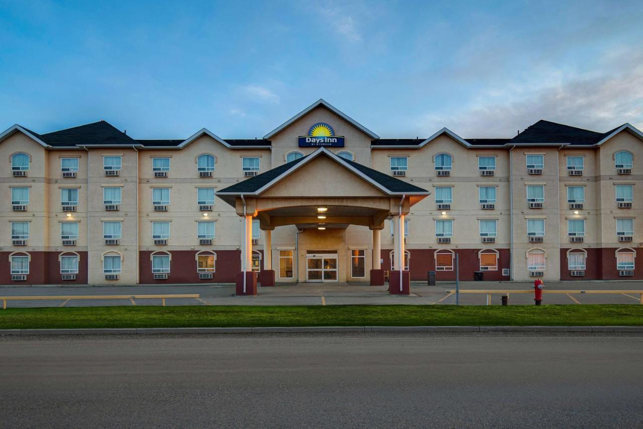 Days Inn By Wyndham Dawson Creek Eksteriør billede