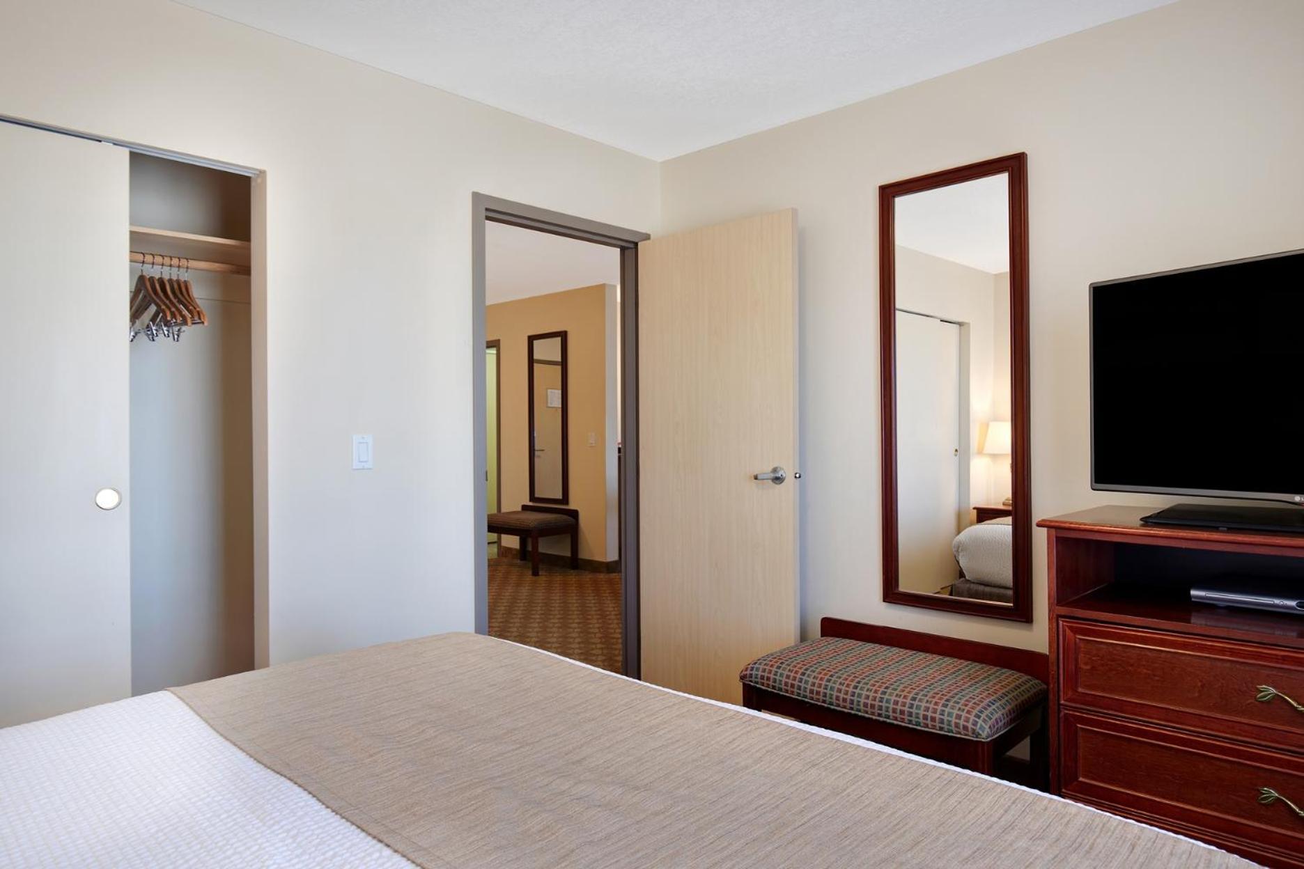 Days Inn By Wyndham Dawson Creek Eksteriør billede