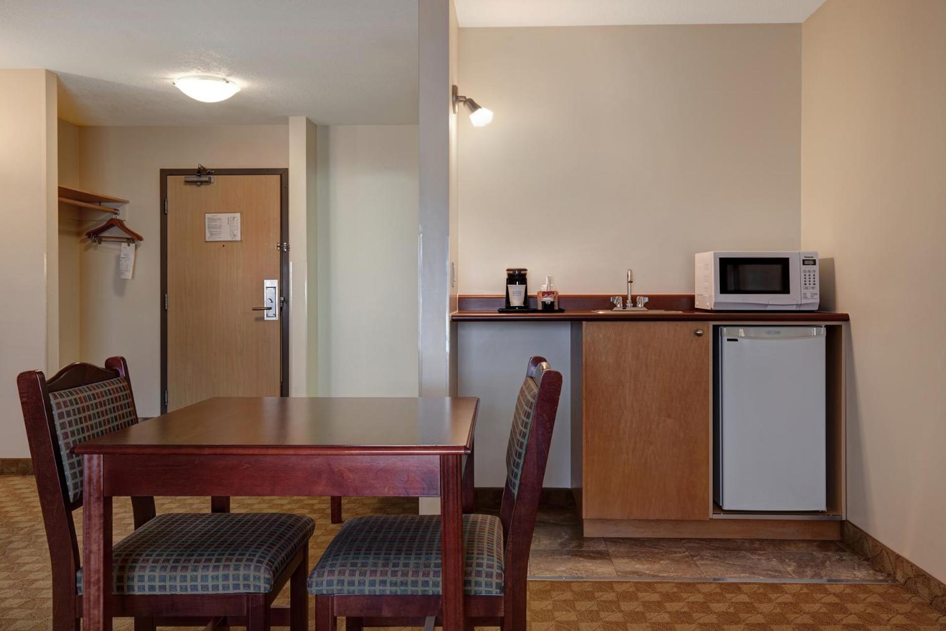 Days Inn By Wyndham Dawson Creek Eksteriør billede